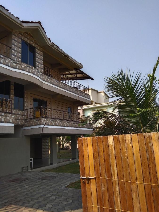 Villa Neville's - Pet Friendly With Pool
