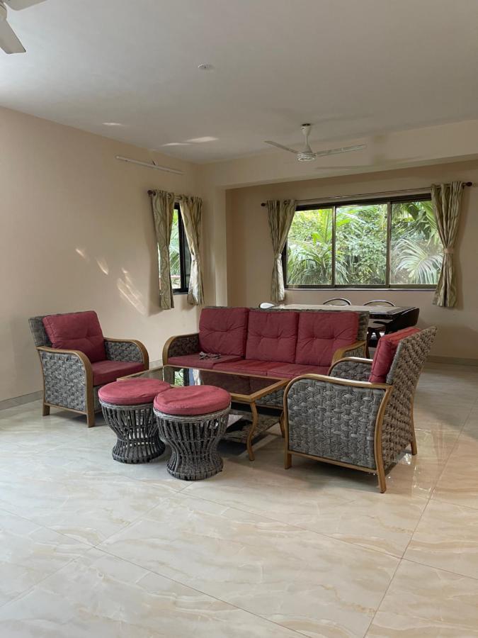 Villa Neville's - Pet Friendly With Pool