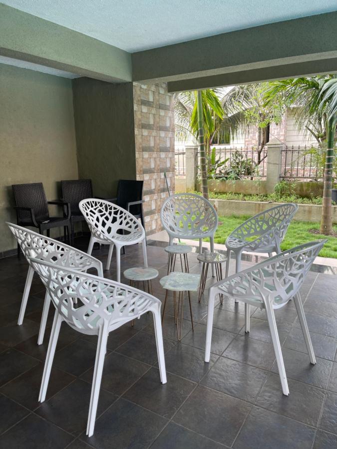 Villa Neville's - Pet Friendly With Pool