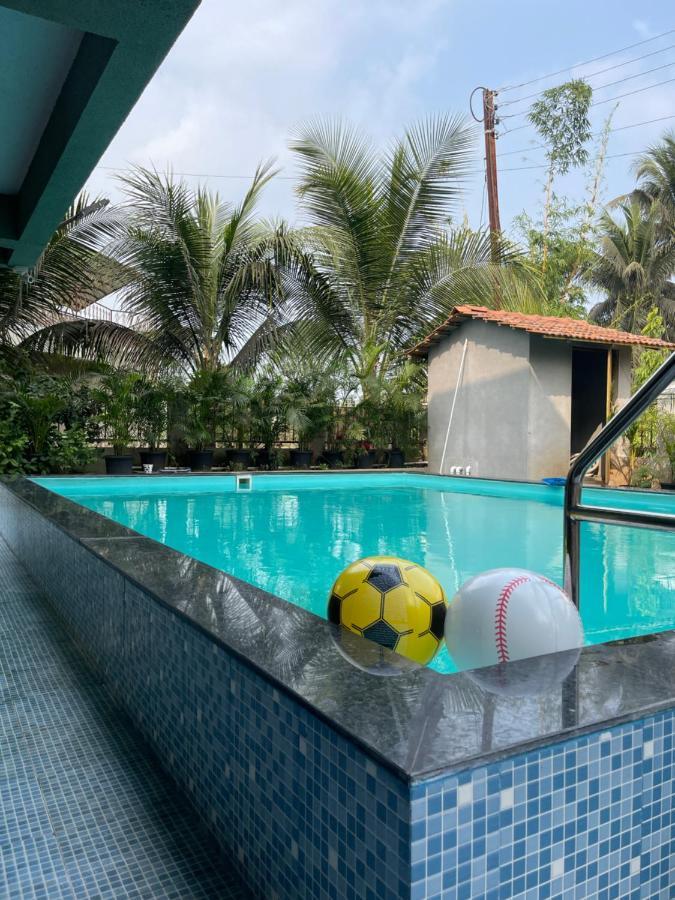 Villa Neville's - Pet Friendly With Pool *