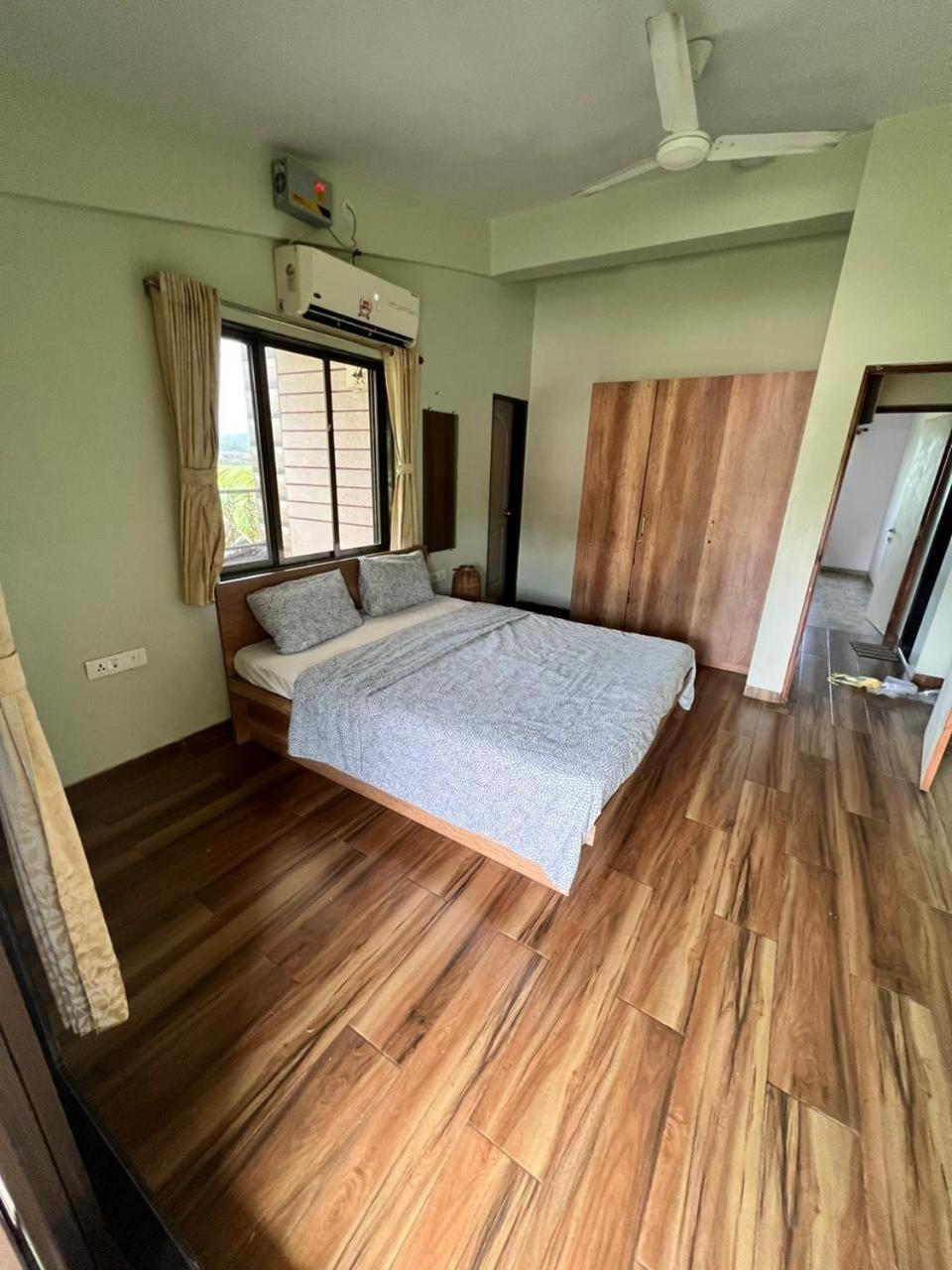 Neville's - Pet Friendly With Pool Villa Alibag