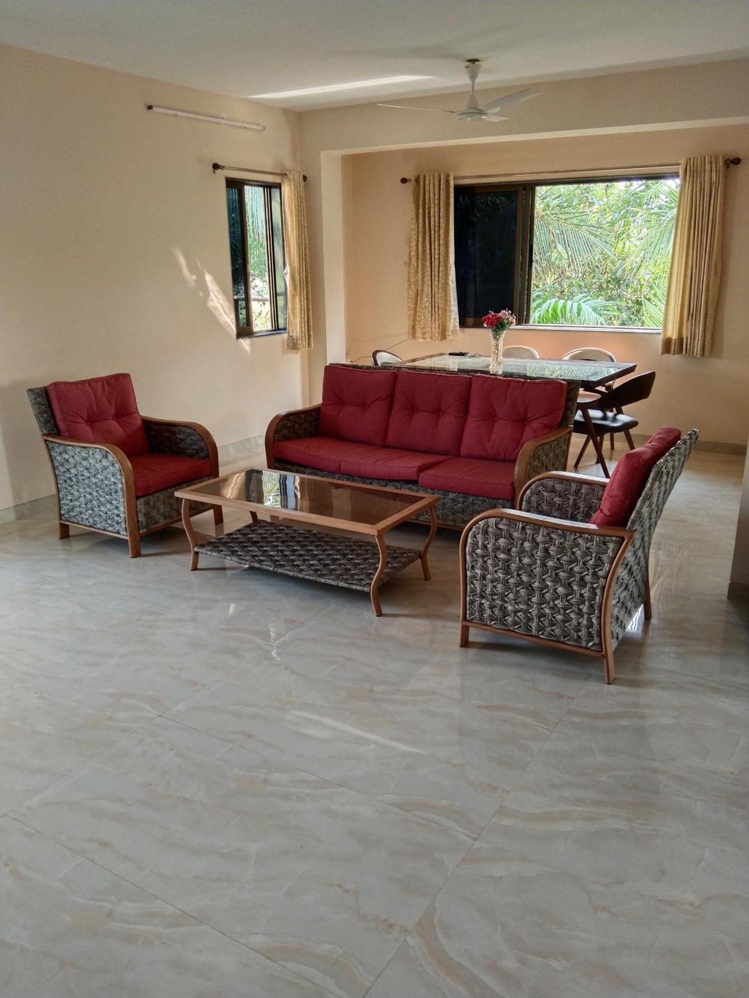 Neville's - Pet Friendly With Pool Villa *