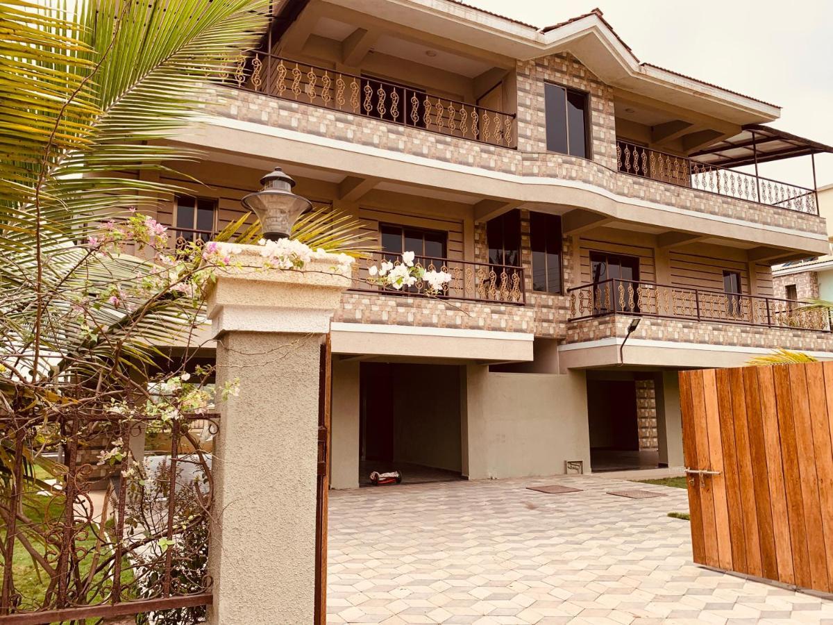 Neville's - Pet Friendly With Pool Villa